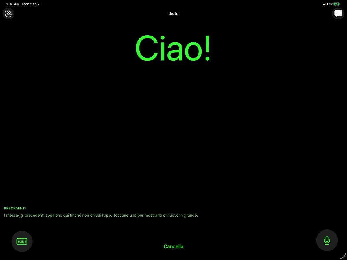 dicto su iPad mostra il saluto Ciao! in testo grande
